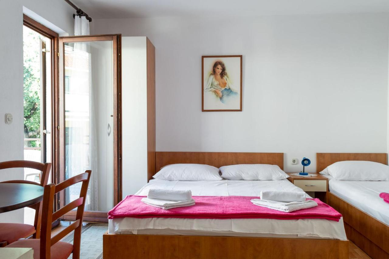 Niko Apartments Дрвеник Экстерьер фото