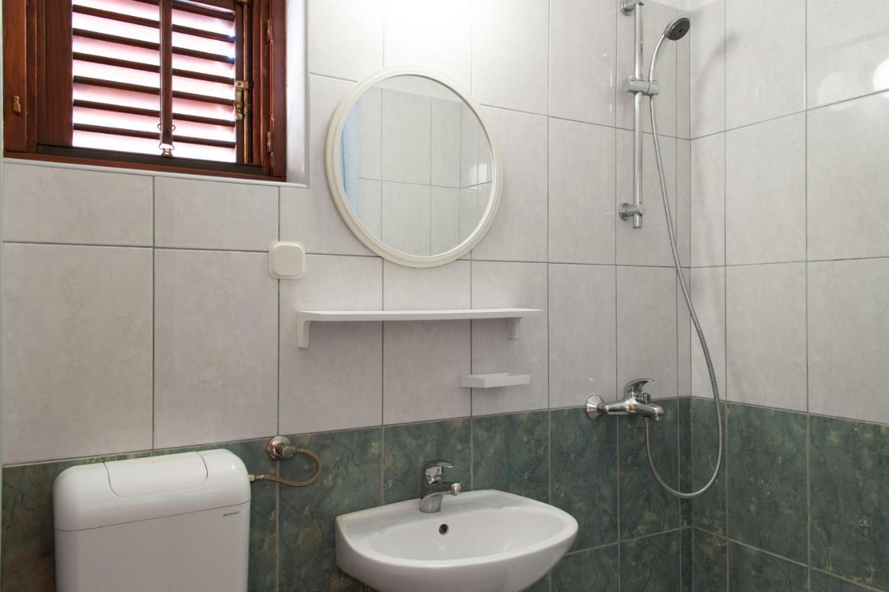 Niko Apartments Дрвеник Экстерьер фото